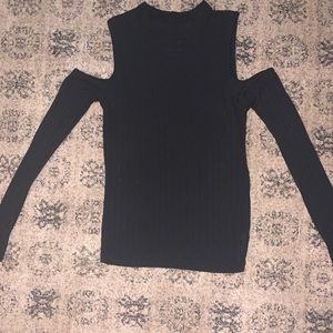 Open shoulder - black fitted sweater